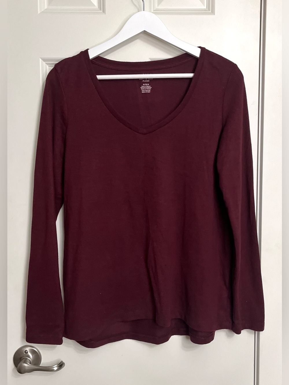 American Eagle Outfitters Soft and Sexy Plush Long Sleeve NWOT